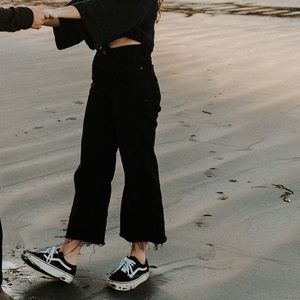 SOLD ✅ BDG Barrel Jean